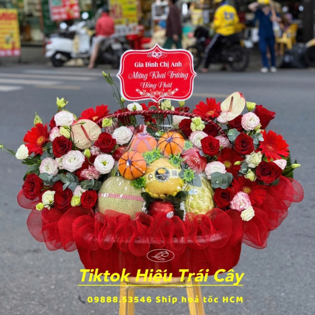 giỏ trái cây kèm hoa 08