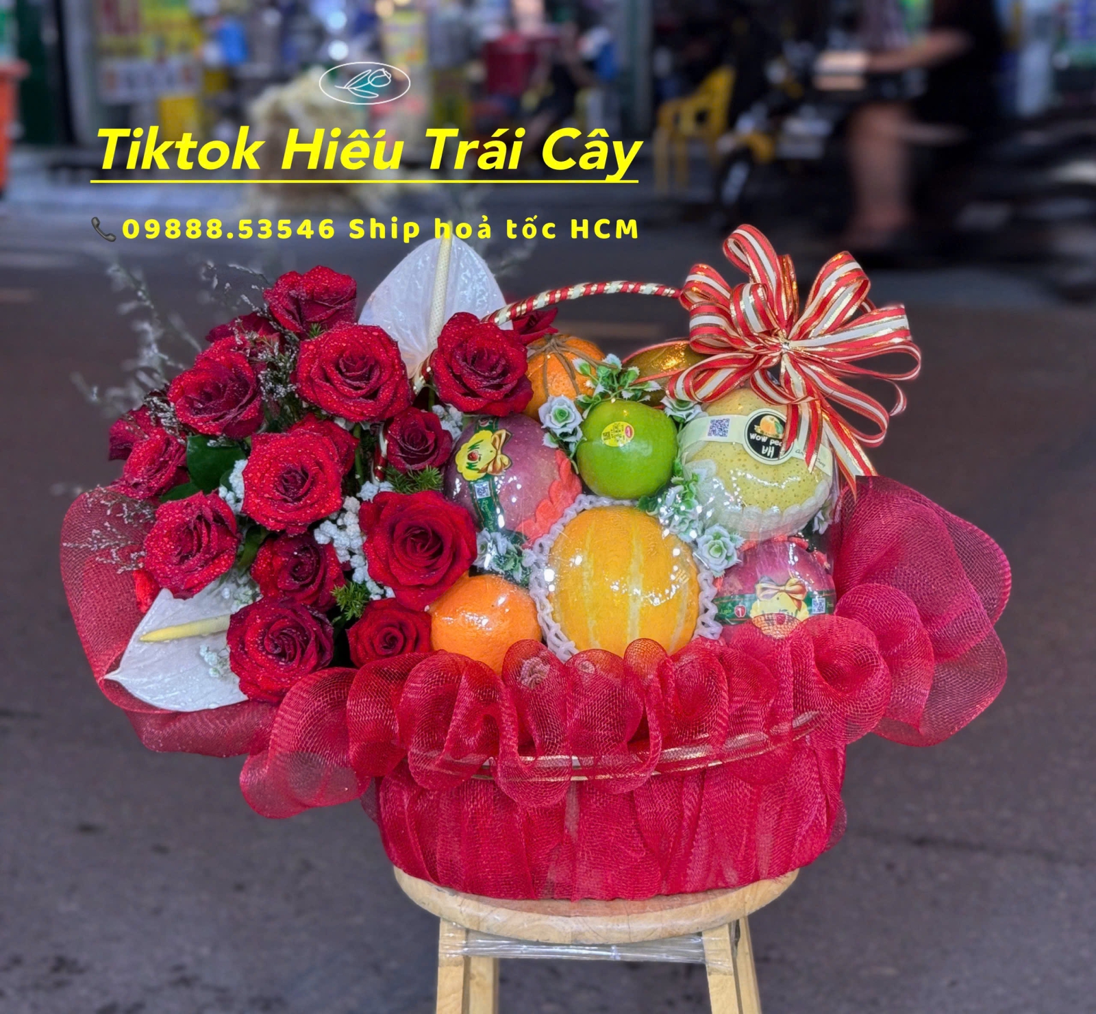 giỏ trái cây kèm hoa 11